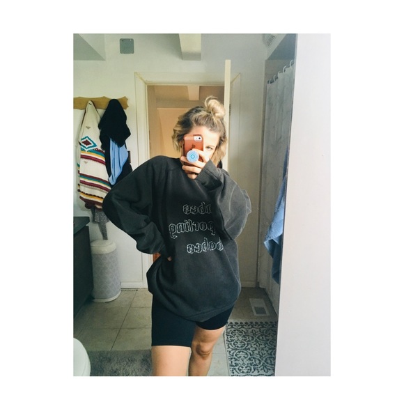 Meet your Posher, Jackie - Picture 4 of 4